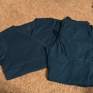 Cherokee Scrub Set